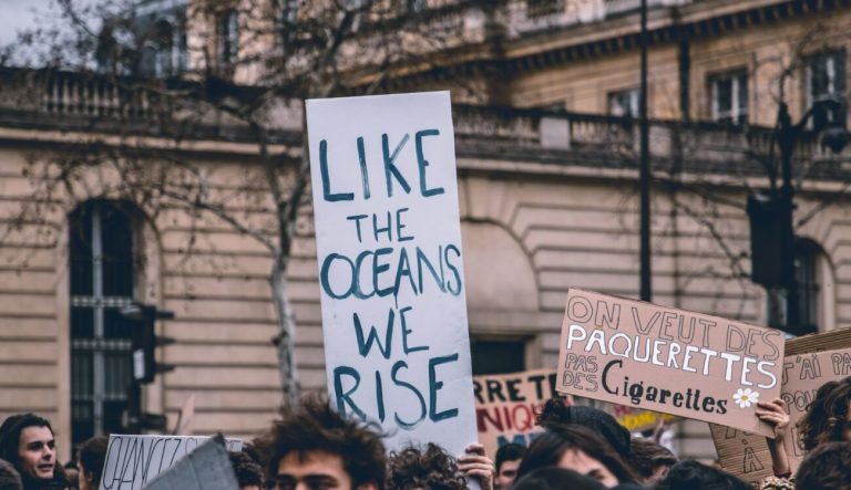 ASONGD se une a movilizaciones mundiales por el clima, destacando la necesidad de acción climática urgente.