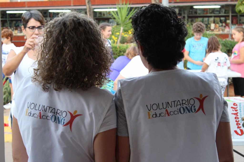 Voluntarias de EducAcciONG en una jornada de incidencia