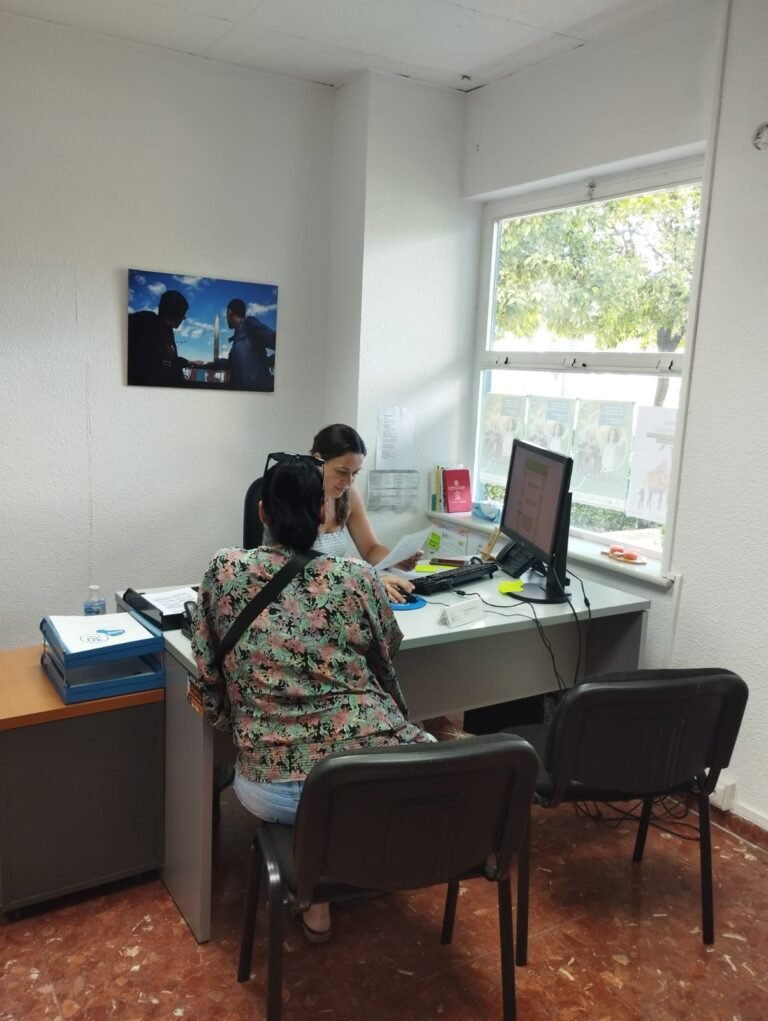 La Agencia de Colocación de CIC Batá estrena imagen y nuevas funciones para impulsar el empleo en Andalucía